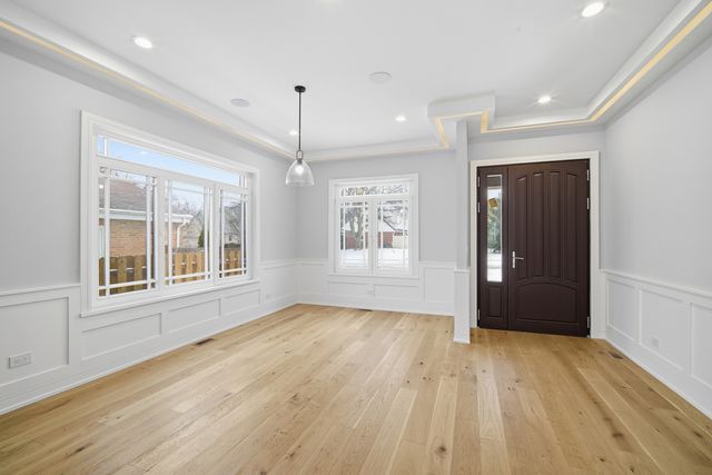 38 Washington Street, Glenview, IL 60025