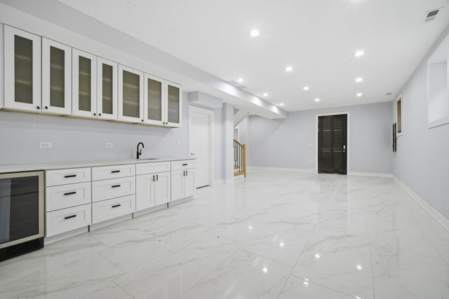 38 Washington Street, Glenview, IL 60025