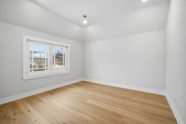 38 Washington Street, Glenview, IL 60025