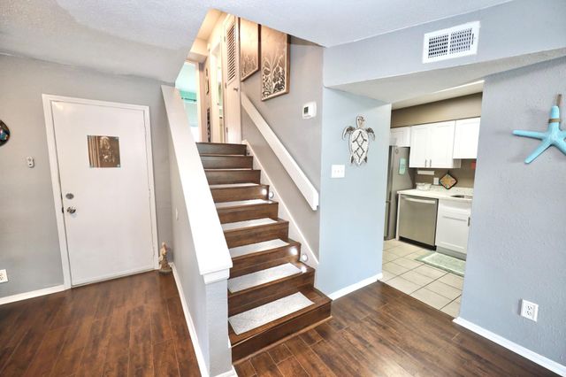 3506 Cove View Boulevard 701, Galveston, TX 77554