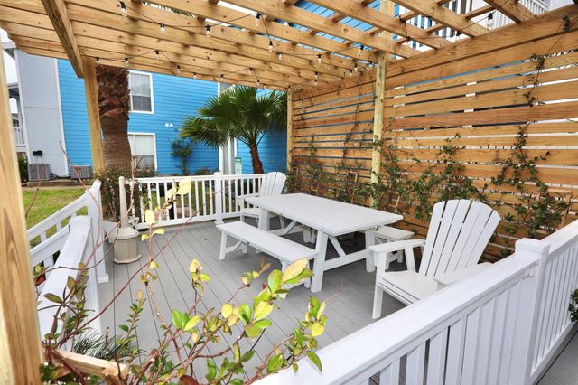 3506 Cove View Boulevard 701, Galveston, TX 77554