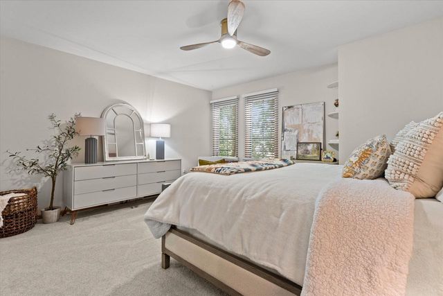 2293A Circle Ridge, Delafield, WI 53018