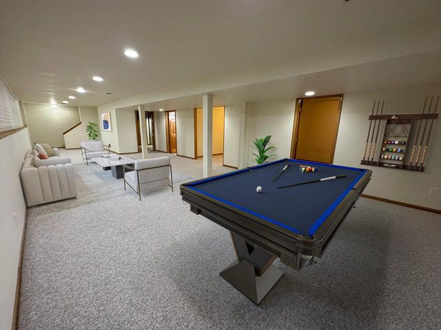 2293A Circle Ridge, Delafield, WI 53018