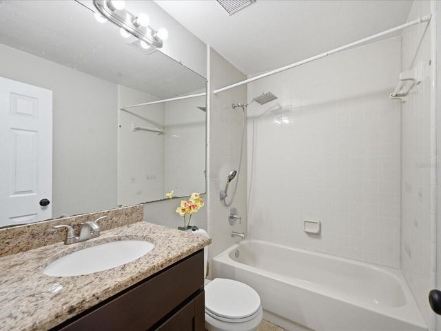 7615 LEMON WOOD COURT, Tampa, FL 33625