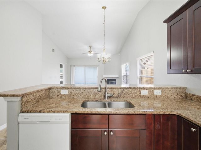 7615 LEMON WOOD COURT, Tampa, FL 33625