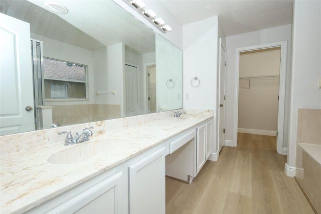 2106 THE OAKS BOULEVARD, Kissimmee, FL 34746