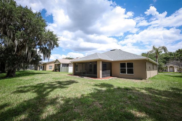 2106 THE OAKS BOULEVARD, Kissimmee, FL 34746