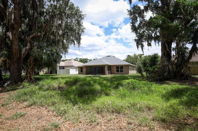 2106 THE OAKS BOULEVARD, Kissimmee, FL 34746