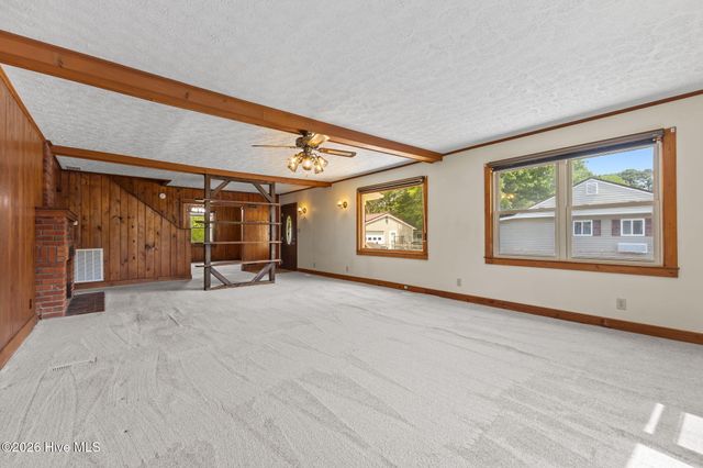 107 Dogwood Street, Havelock, NC 28532