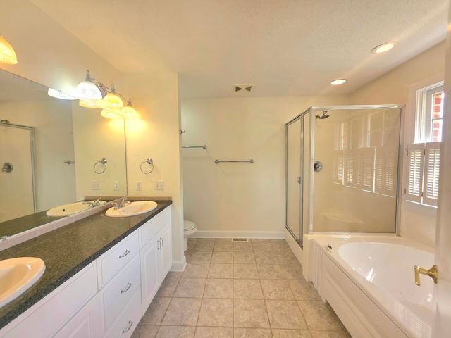 218 Cahas LN, Boones Mill, VA 24065