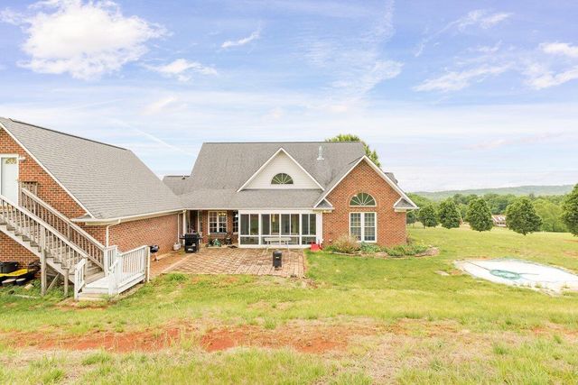 218 Cahas LN, Boones Mill, VA 24065