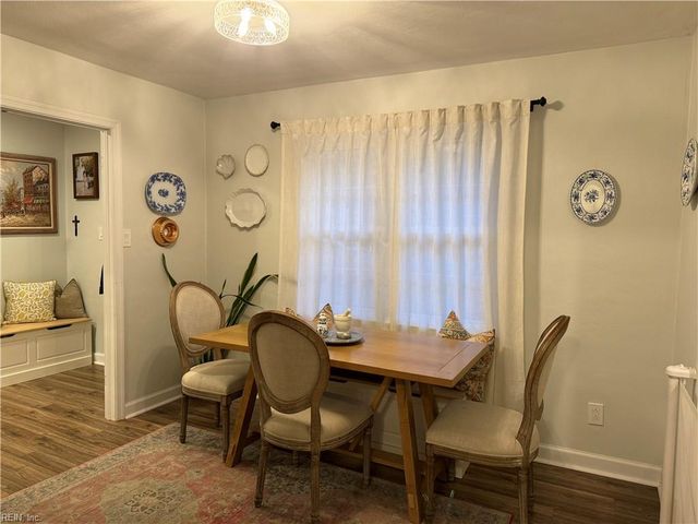 708 Northgate CT, Virginia Beach, VA 23452