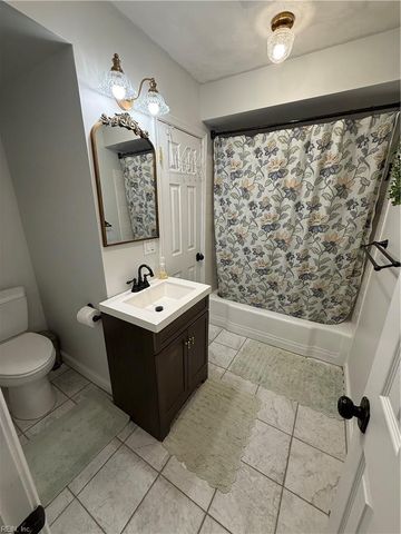 708 Northgate CT, Virginia Beach, VA 23452