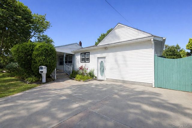 1327 Brooklyn Boulevard, Bay Shore, NY 11706