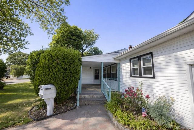 1327 Brooklyn Boulevard, Bay Shore, NY 11706