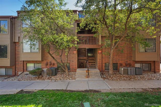 326 Wright Street 305, Lakewood, CO 80228