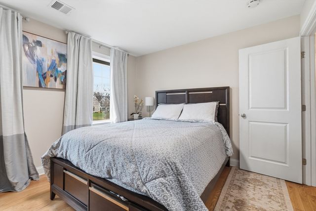 925 Pleasant St, Attleboro, MA 02703