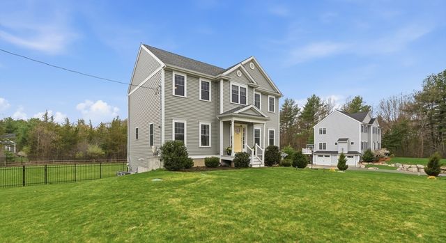 925 Pleasant St, Attleboro, MA 02703