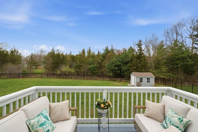 925 Pleasant St, Attleboro, MA 02703