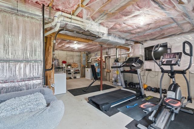 925 Pleasant St, Attleboro, MA 02703