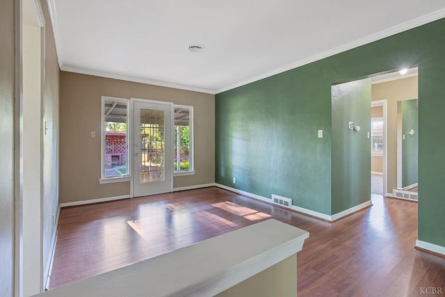 8518 12th Avenue, Hanford, CA 93230