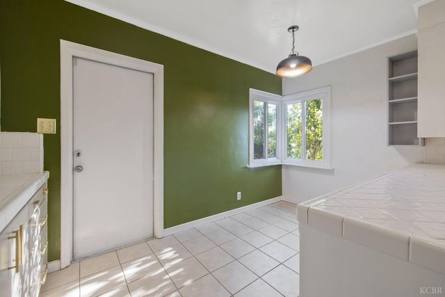 8518 12th Avenue, Hanford, CA 93230