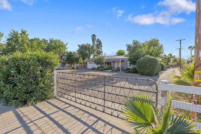 8518 12th Avenue, Hanford, CA 93230