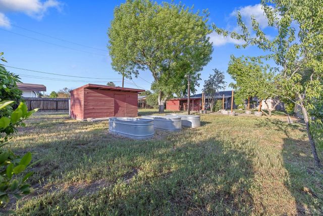 8518 12th Avenue, Hanford, CA 93230