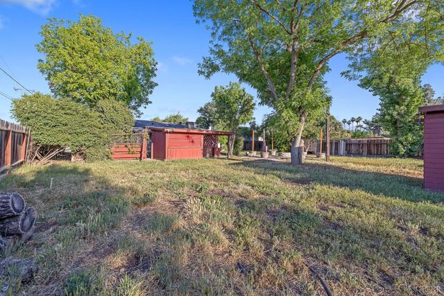 8518 12th Avenue, Hanford, CA 93230