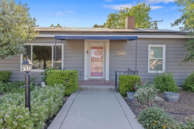 8518 12th Avenue, Hanford, CA 93230