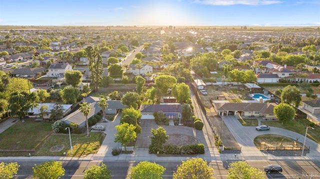 8518 12th Avenue, Hanford, CA 93230