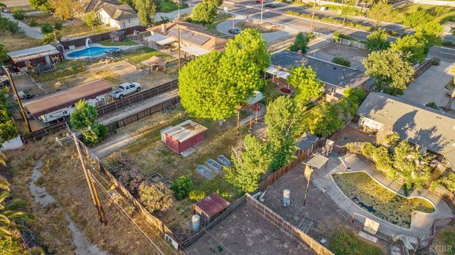 8518 12th Avenue, Hanford, CA 93230