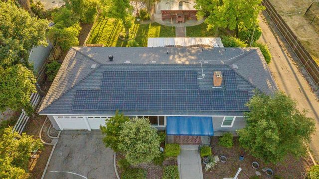 8518 12th Avenue, Hanford, CA 93230