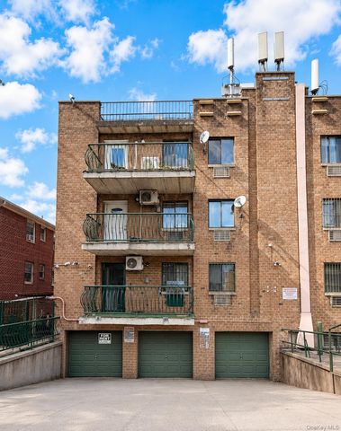 130-14 60th Avenue 2E, Flushing, NY 11355