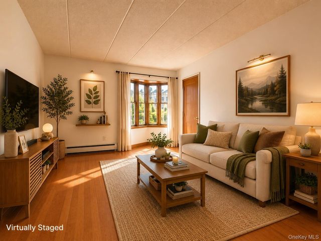 130-14 60th Avenue 2E, Flushing, NY 11355