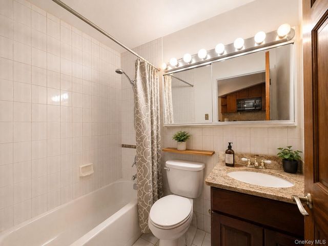 130-14 60th Avenue 2E, Flushing, NY 11355