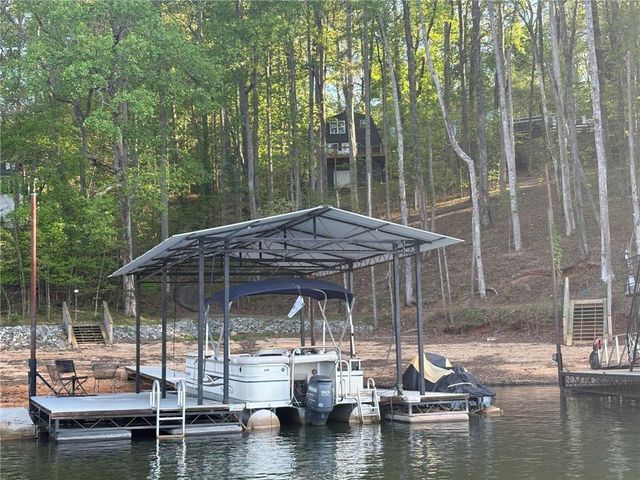 6995 Lakeside Place, Gainesville, GA 30506