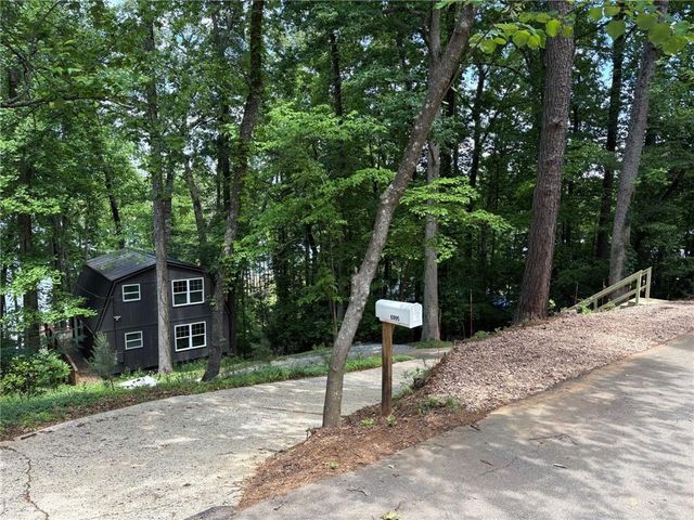 6995 Lakeside Place, Gainesville, GA 30506