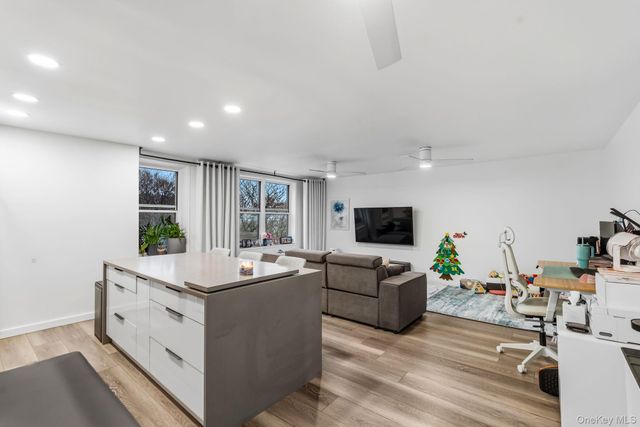 50 Fort Place A6A, Staten Island, NY 10301