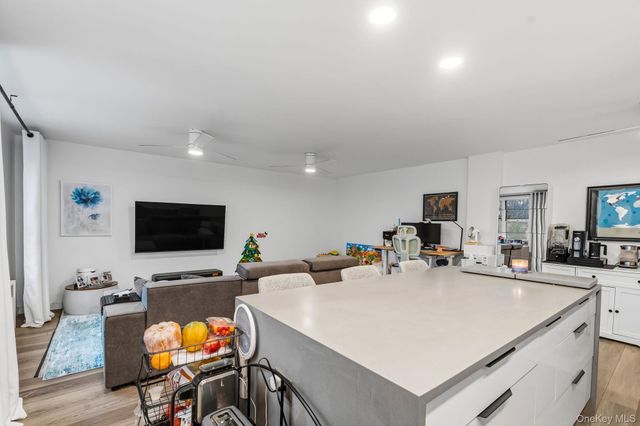 50 Fort Place A6A, Staten Island, NY 10301