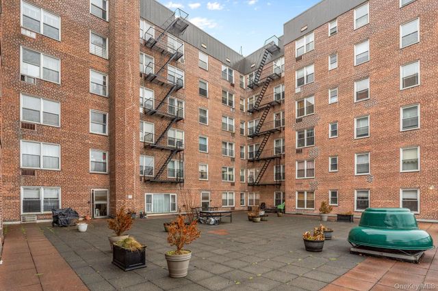 50 Fort Place A6A, Staten Island, NY 10301