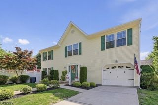 81 Hudson Ave, Ridgefield Park Village, NJ 07660