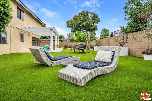 13250 Fulton Court, Sherman Oaks, CA 91401