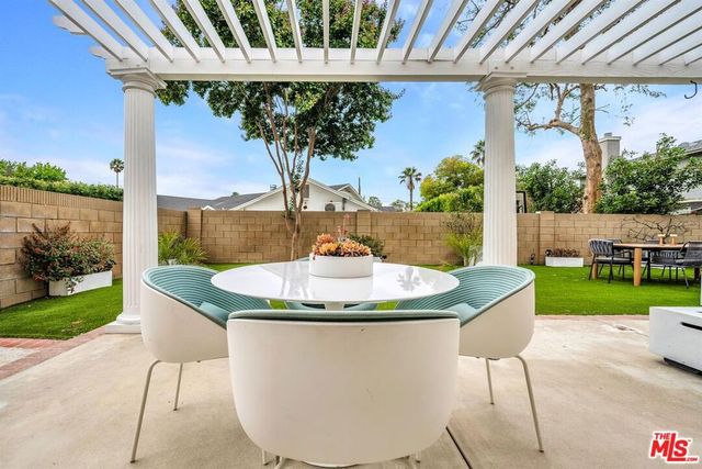 13250 Fulton Court, Sherman Oaks, CA 91401