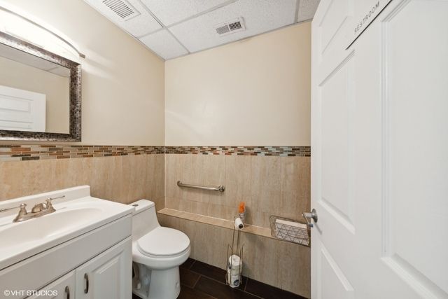 4239 S Archer Avenue 2, Chicago, IL 60632