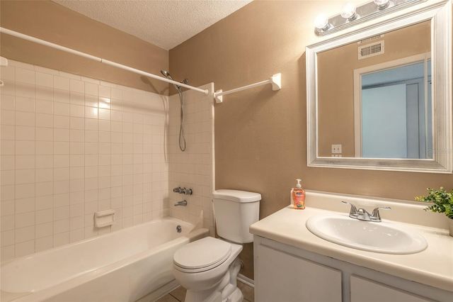 1600 BIG TREE ROAD B7, South Daytona, FL 32119