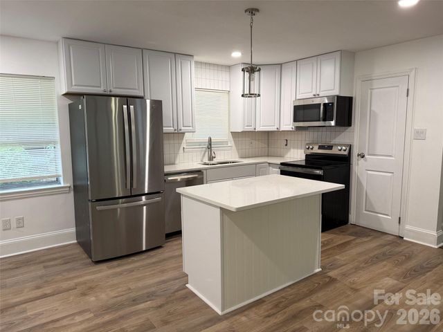 1662 Browns Avenue, Charlotte, NC 28208