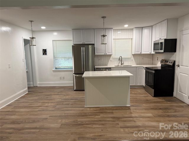 1662 Browns Avenue, Charlotte, NC 28208