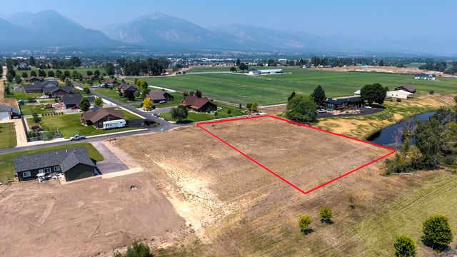 186 Jet Lane, Hamilton, MT 59840