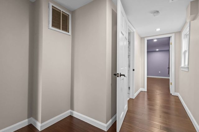 7 Darrow St, Worcester, MA 01606